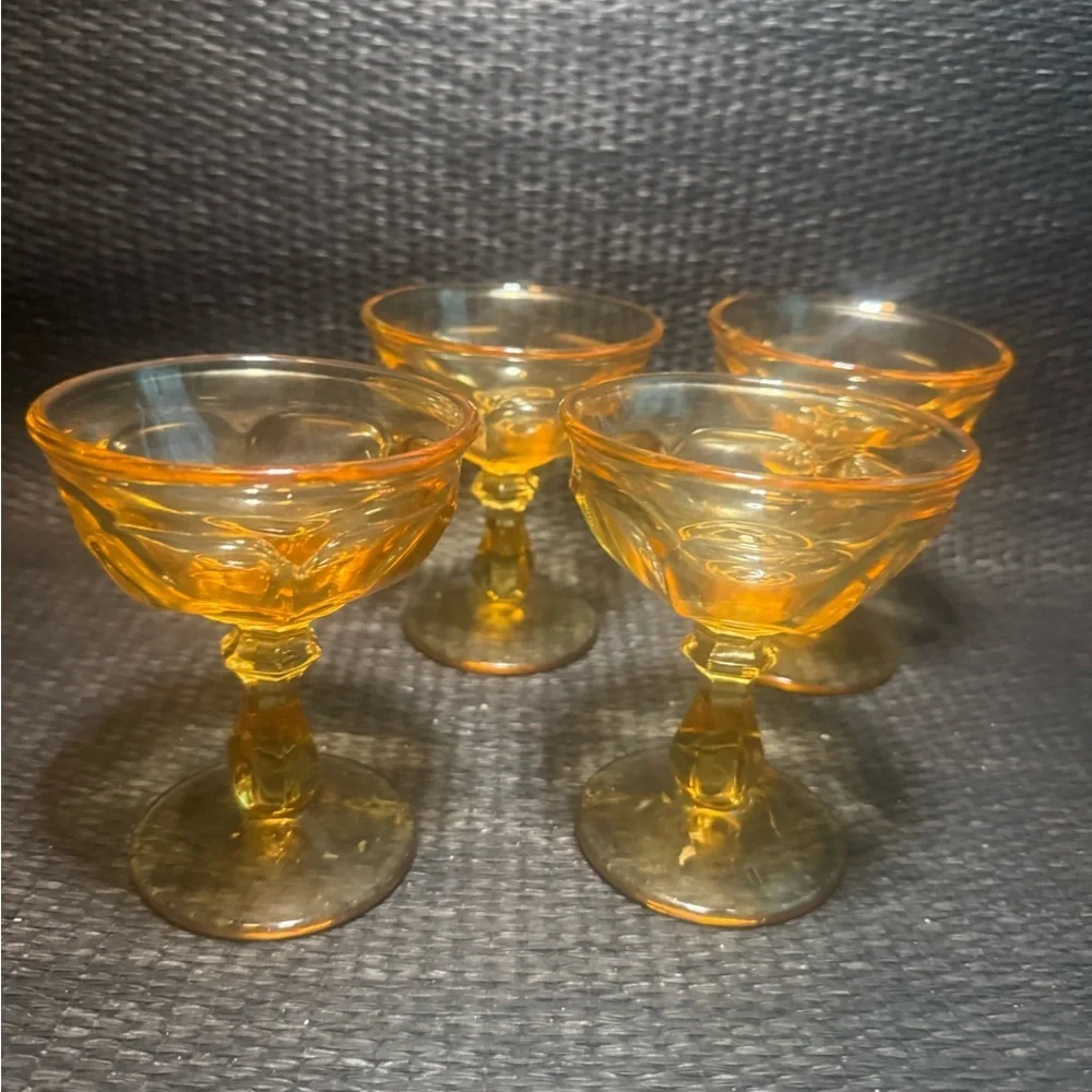 Old Williamsburg Yellow Champagne Glasses Set of 4